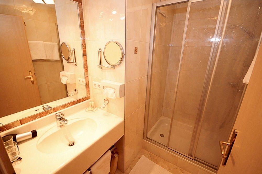 Apart Hotel Garni Strasser Zell am Ziller Kültér fotó