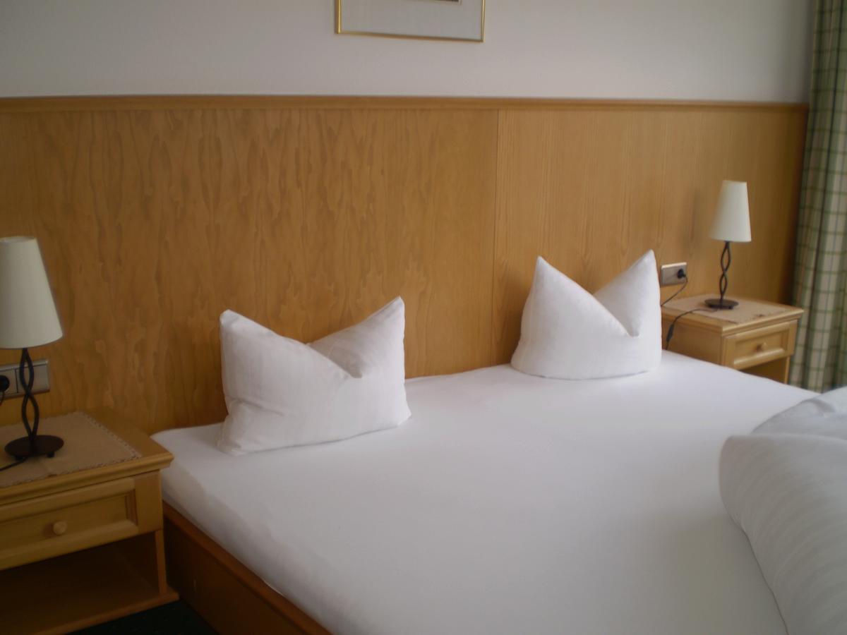 Apart Hotel Garni Strasser Zell am Ziller Kültér fotó