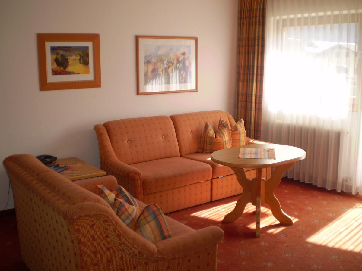 Apart Hotel Garni Strasser Zell am Ziller Kültér fotó