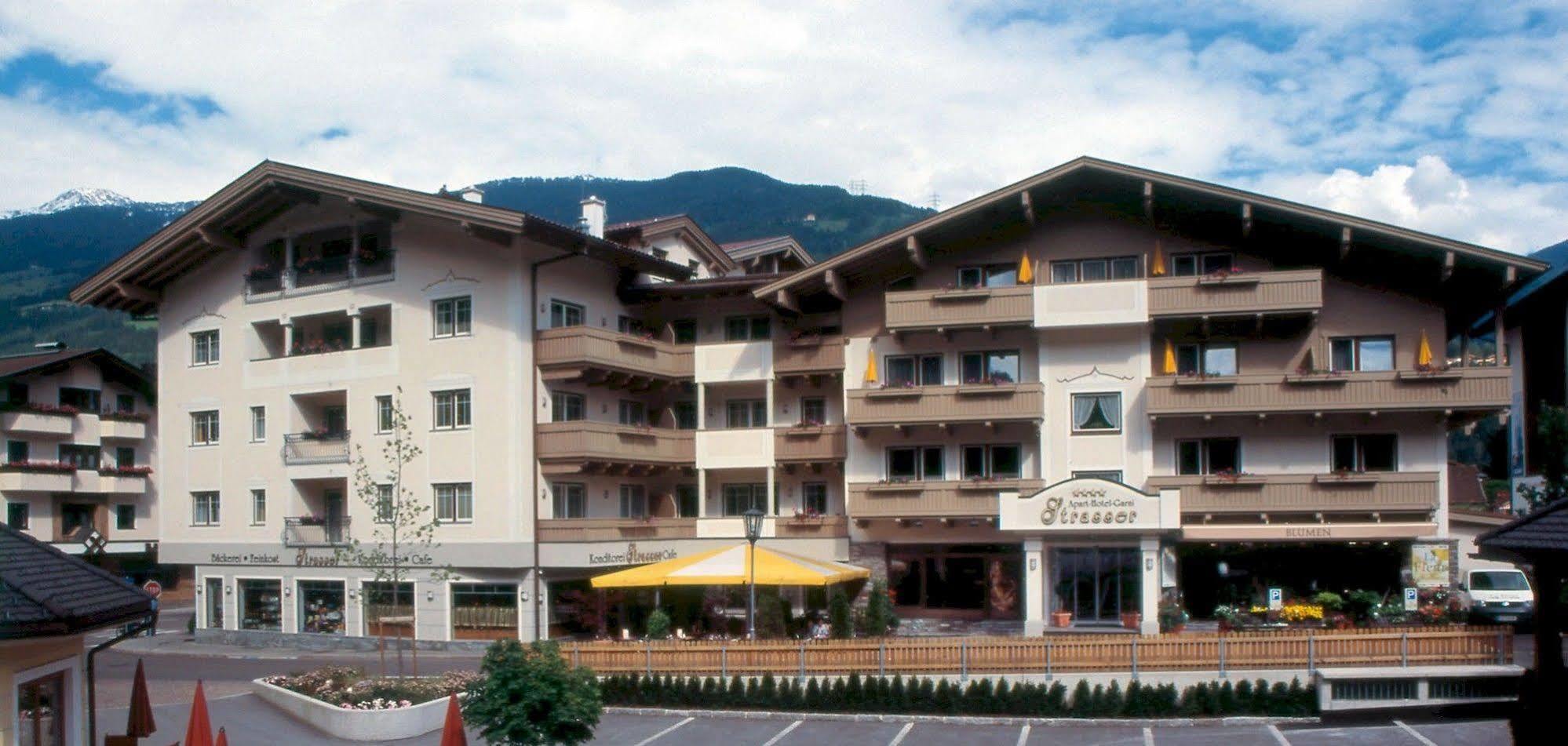 Apart Hotel Garni Strasser Zell am Ziller Kültér fotó